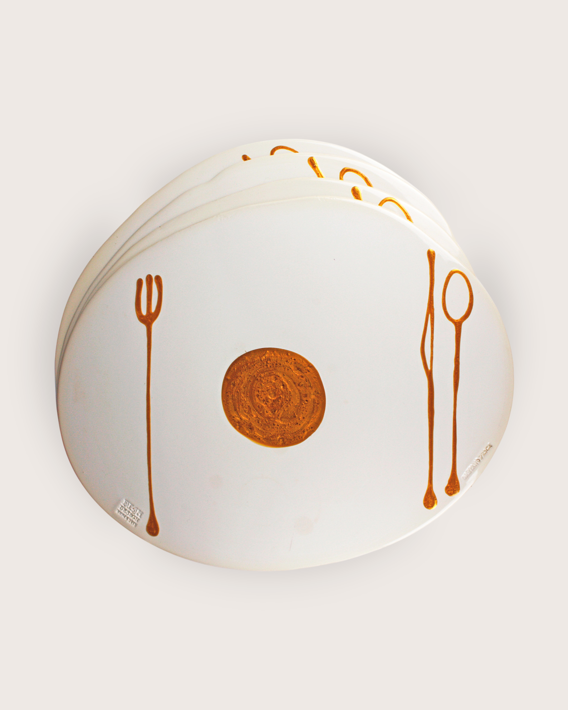 Set di 4 tovagliette Table-Mates bianche con decori oro – Gaetano Pesce per Fish Design