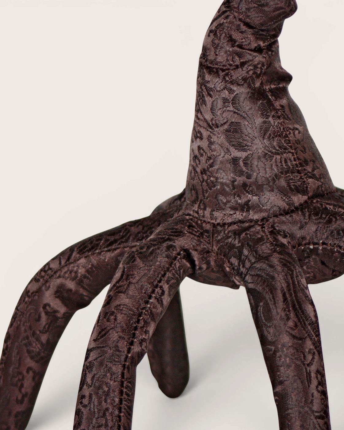 Textilobjekt Mandacaru Curupira Braun – Campana-Brüder für Alessi