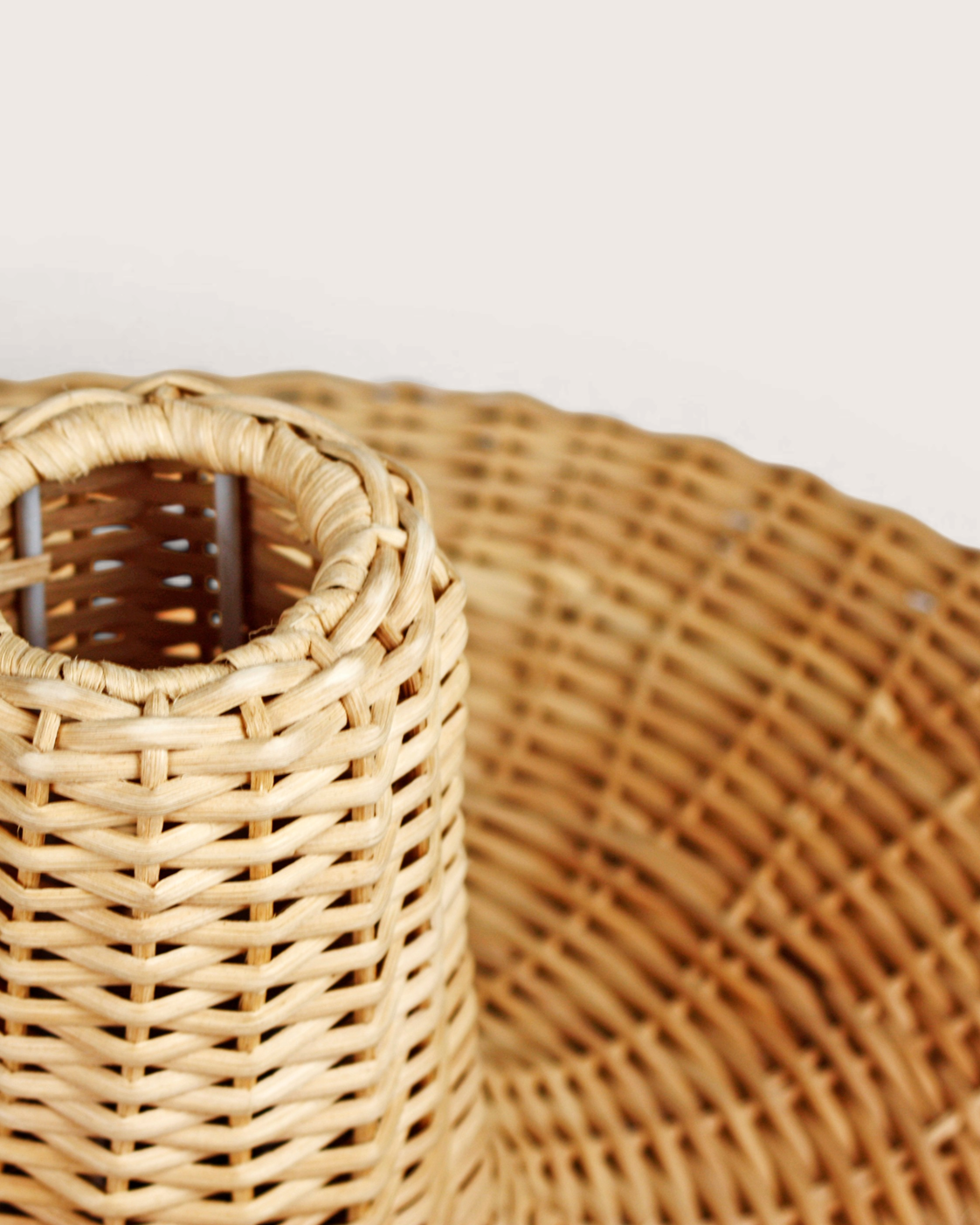 Centrotavola Vime FC24 in rattan – Fratelli Campana per Alessi