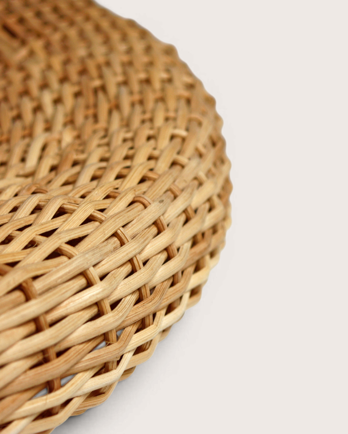 Centrotavola Vime FC24 in rattan – Fratelli Campana per Alessi