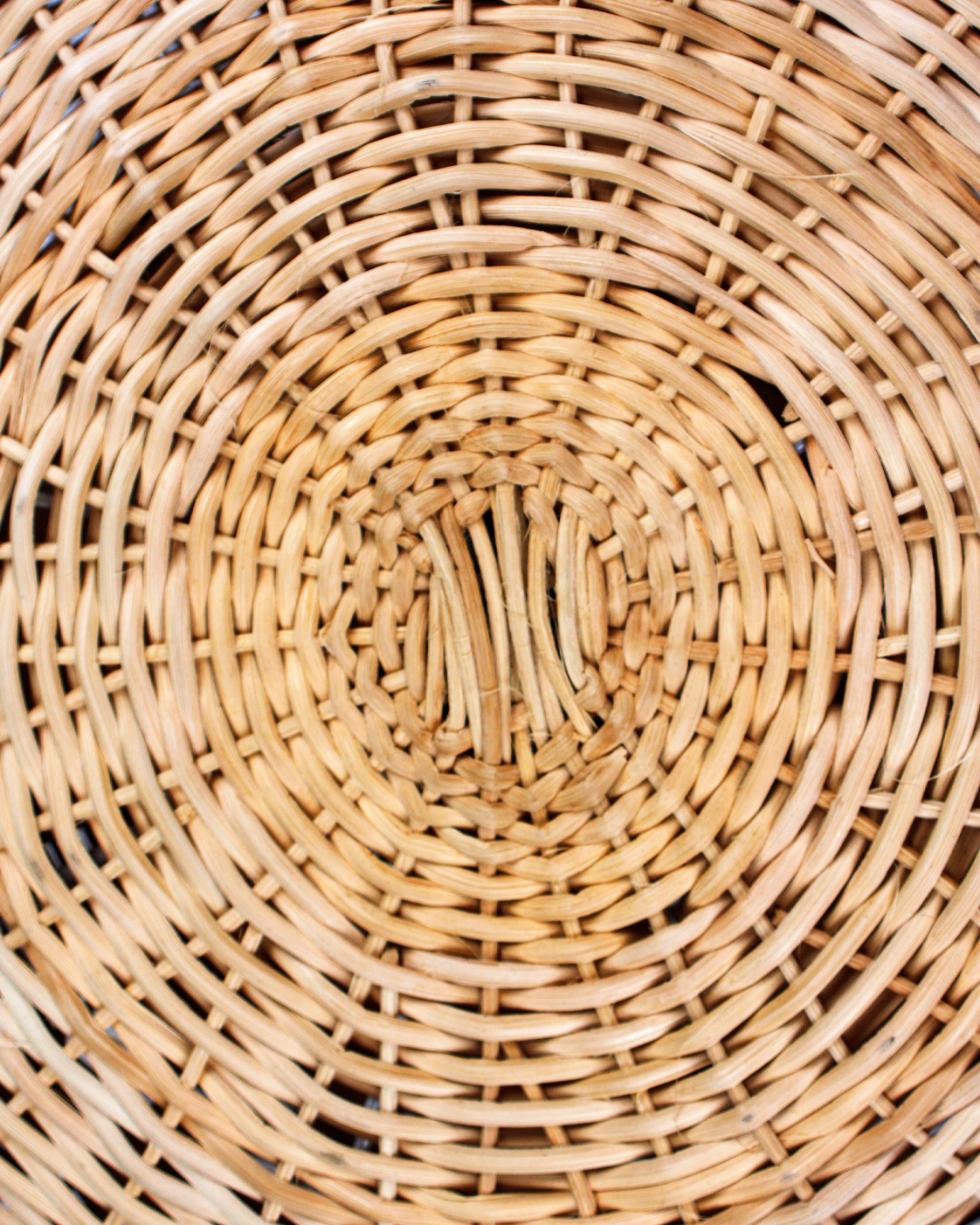 Centrotavola Vime FC24 in rattan – Fratelli Campana per Alessi